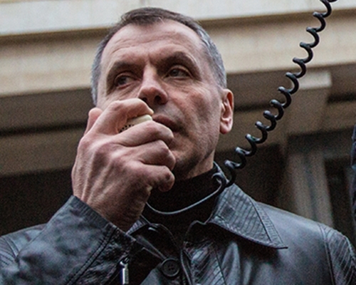 Thủ tướng Crimea nhờ Nga gìn giữ hòa bình